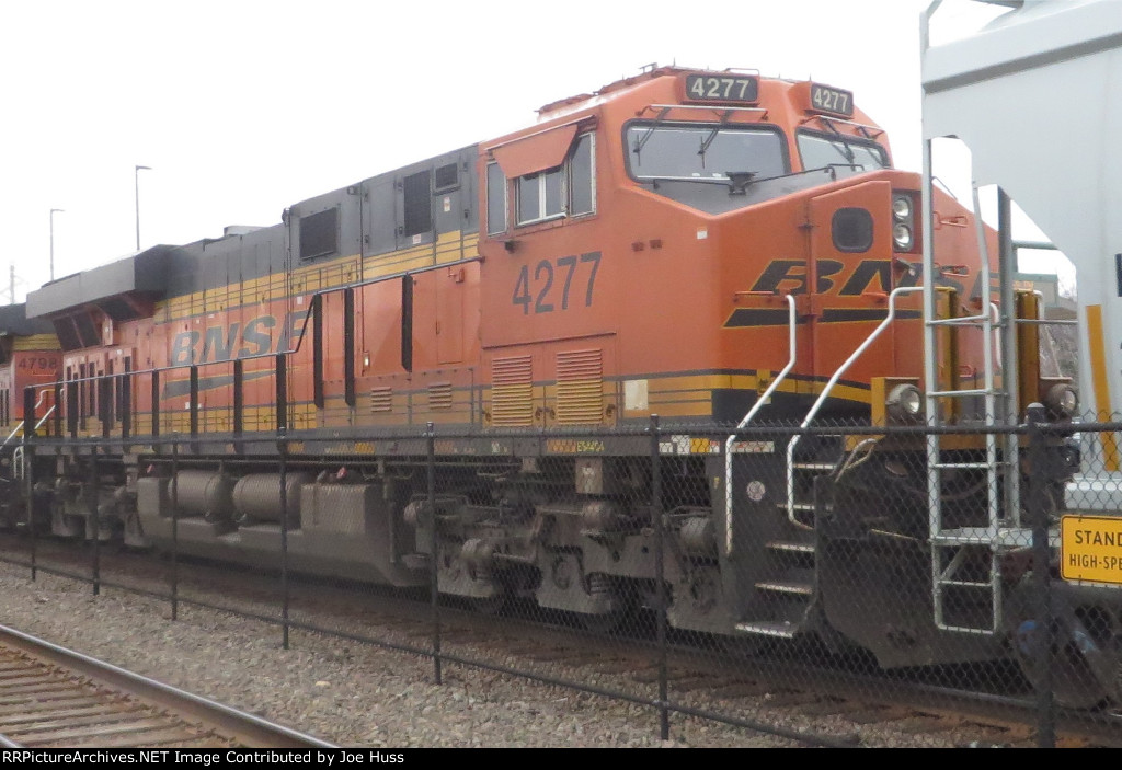 BNSF 4277